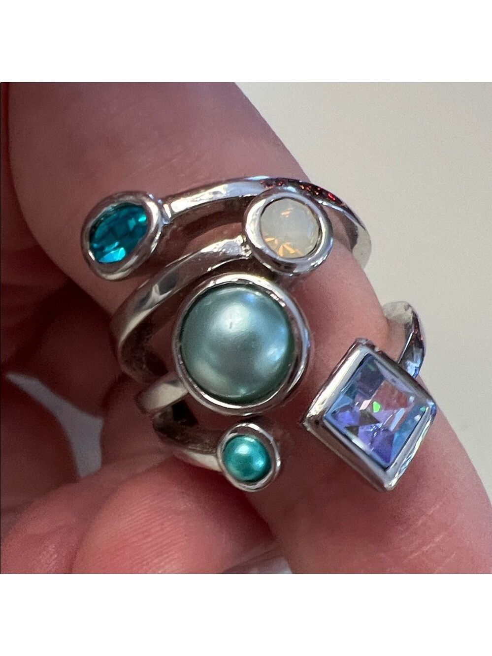 Lia Sophia Comet Ring Silver Tone with Teal White Blue & Green Stones Size 8 - Picture 7 of 7